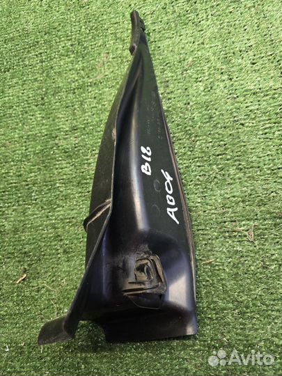 Желоб водоотвода под жабо VW Golf