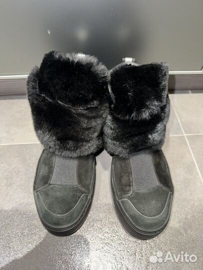 Ботинки женские на липучке