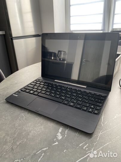 Ноутбук планшет Asus