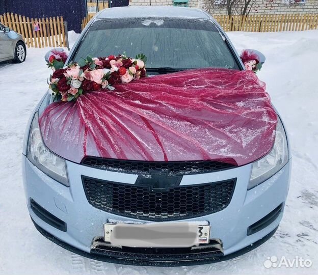 Кольца прокат, свадебные украшения на машины