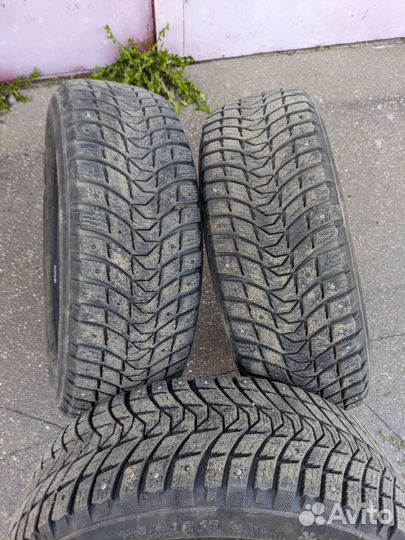 Michelin X-Ice North 3 185/60 R15