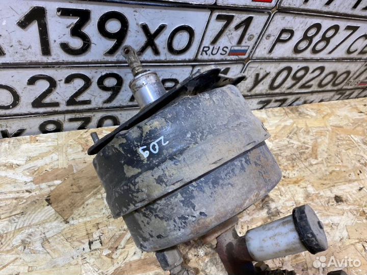 Вакуумный усилитель тормозов УАЗ 3741 1990