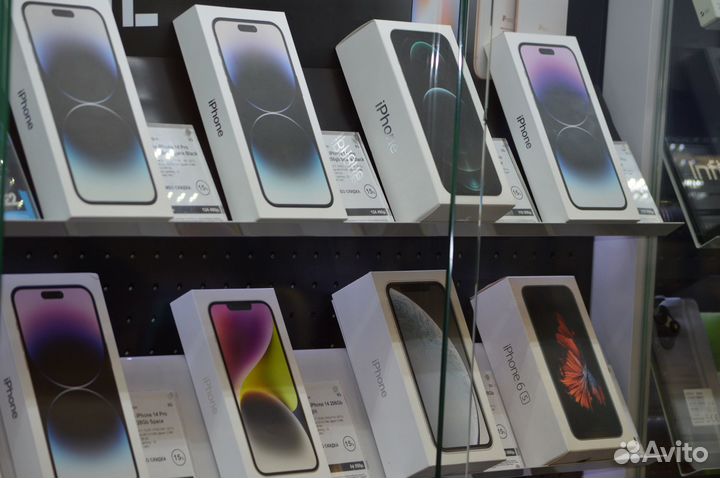 Продавец-консультант Тele2 (Парк Авеню)