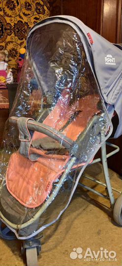 Прогулочная коляска