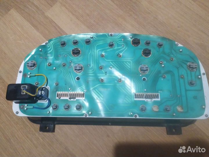 Панель приборов спидометр