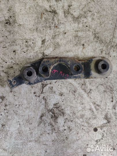 Кронштейн корпуса фильтра воздушный Ford Mondeo 2