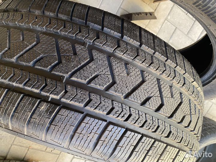 Tourador Winter Pro TSU1 275/45 R21