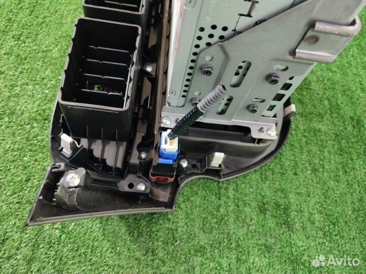 Магнитола Honda Fit GP1 LDA 2011