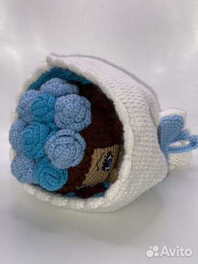 Вязанная кукла-букет трансформен