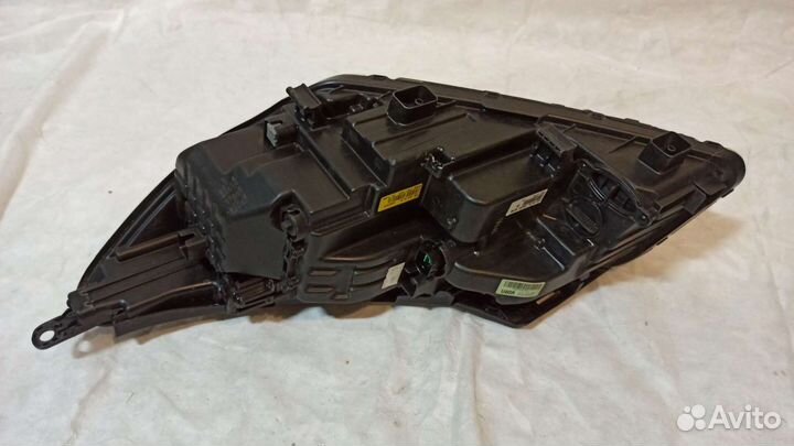 Фара правая Kia Sorrento prime новая