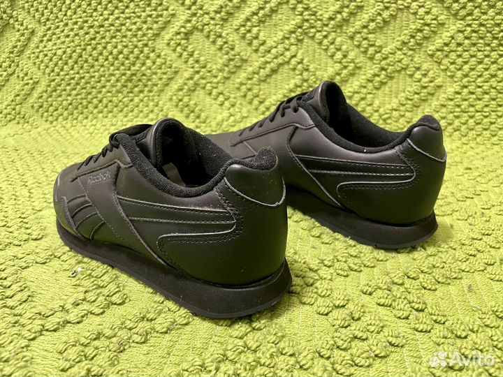 Женские кроссовки reebok Royal Glide