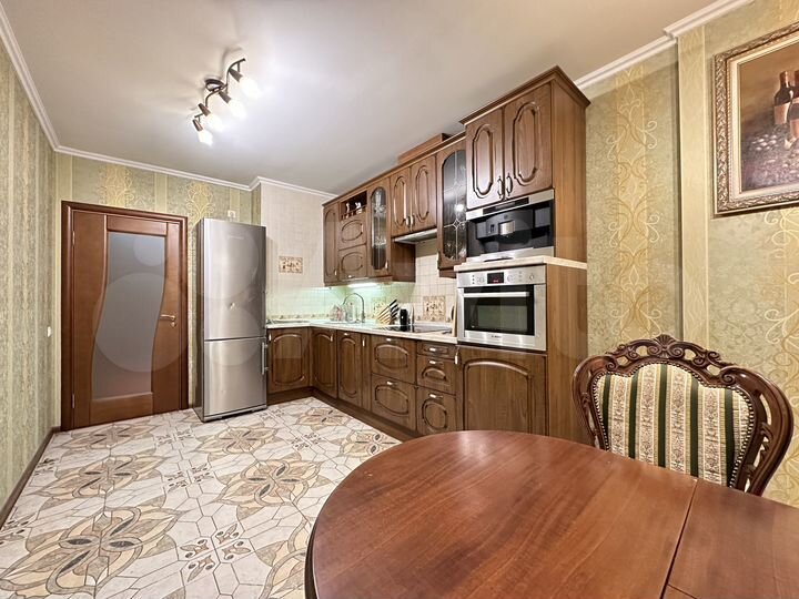 2-к. квартира, 59 м², 9/18 эт.