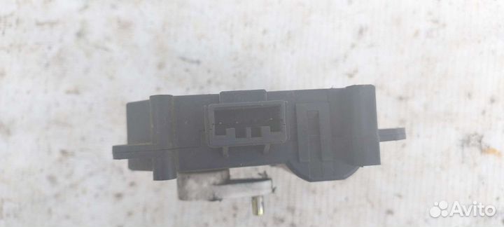 Моторчик заслонки печки Suzuki Liana