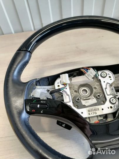 Руль с подогревом Kia Quoris KH G8BE 2015