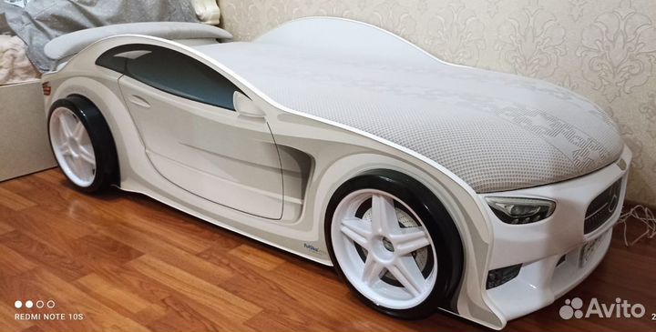 Кровать машина