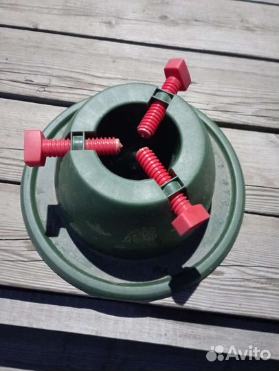 Подставка под елку