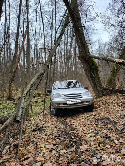 Chevrolet Niva 1.7 МТ, 2005, 281 106 км