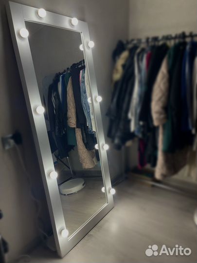 Зеркало напольное в полный рост с подсветкой