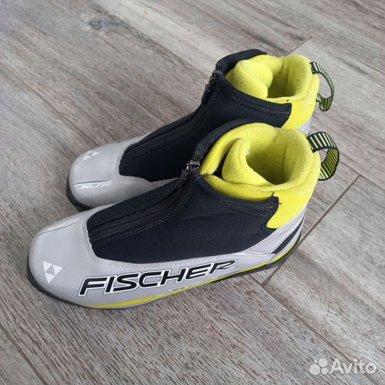 Лыжные ботинки fischer