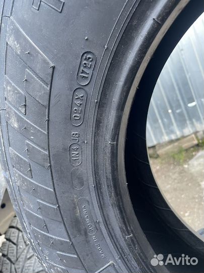 Michelin Agilis 3 205/75 R16C 110R