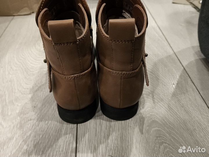 Полусапожки женские оригинал Clarks 37 натуральн