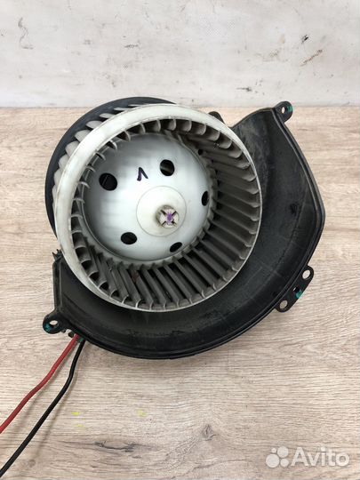 Моторчик отопителя Opel Astra h