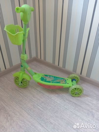 Самокат детский трехколесный бу
