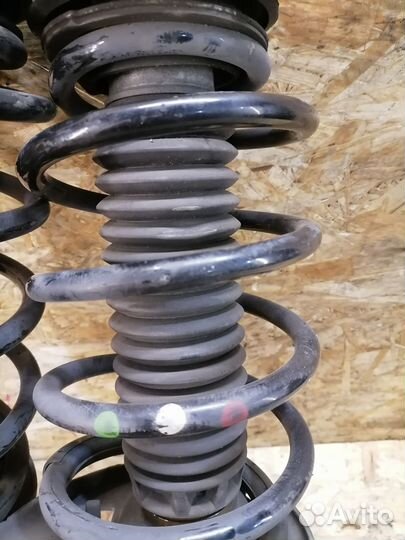 Стойка передняя Peugeot 308 1.6T EP6