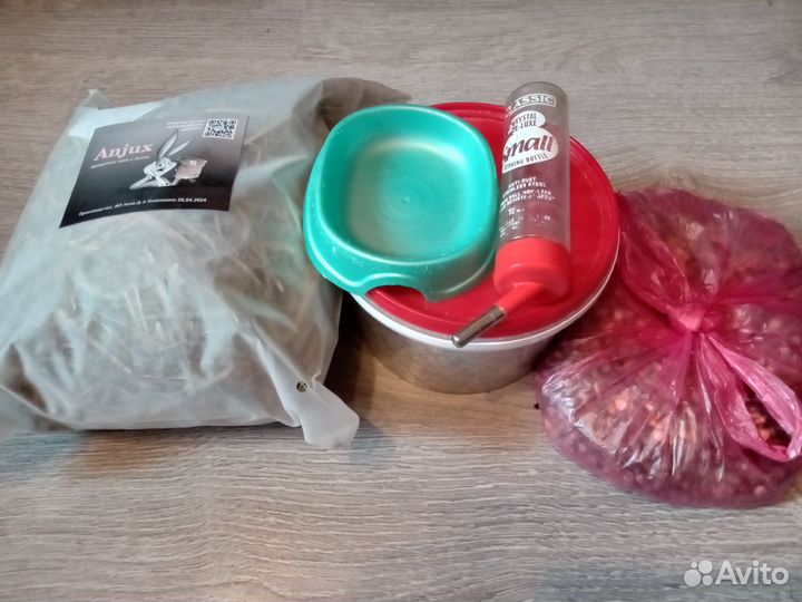 Принадлежности для животных