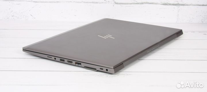 HP ZBook 15U G5 i7/16/256/Radeon Pro WX 3100