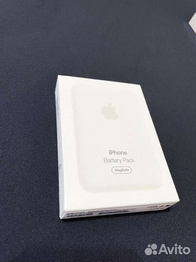 Внешний аккумулятор (power bank) MagSafe Battery P