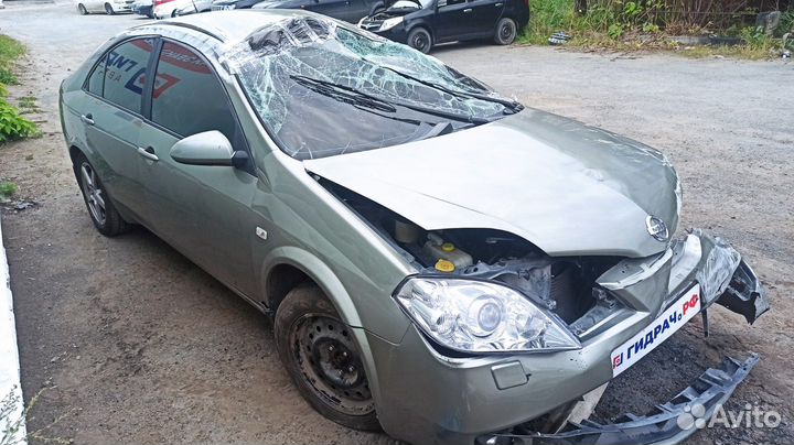 Бардачок Nissan Primera (P12) 68500-AV602