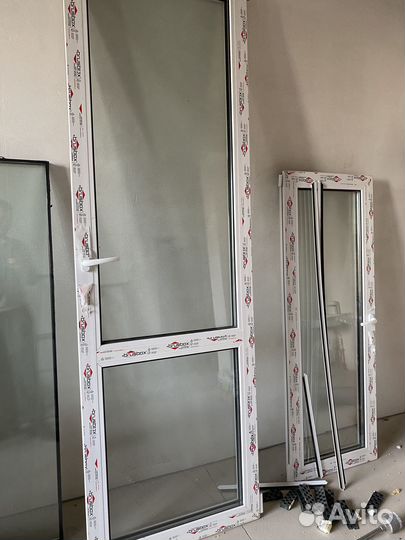 Пластиковые окна и балконная дверь