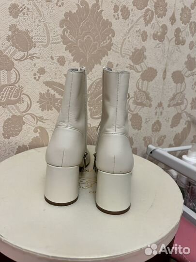 Сапоги женские