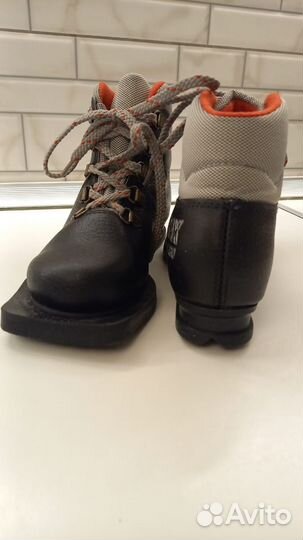 Лыжные ботинки детские 30