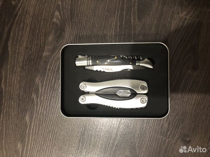 Набор инструментов: мультитул и нож