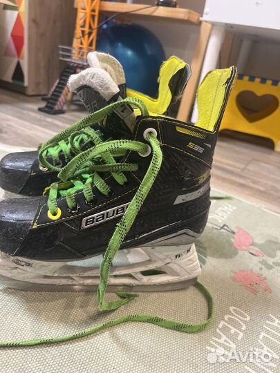 Коньки хоккейные