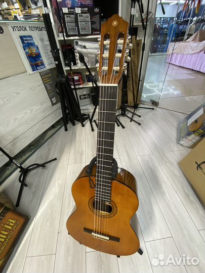 Гитара yamaha c40