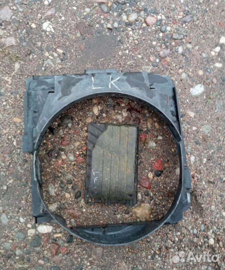 Lincoln Aviator диффузор охлаждения радиатора