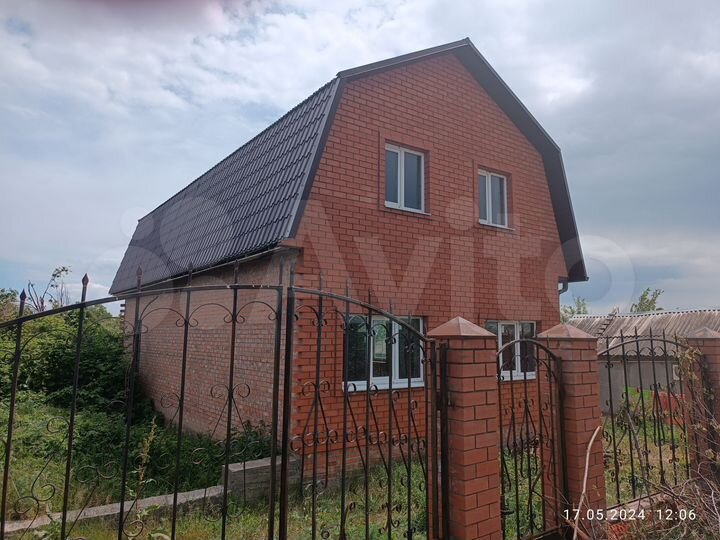 Коттедж 130 м² на участке 8 сот.