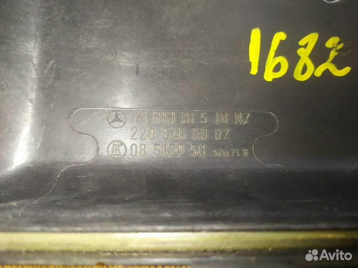 Крышка аккумулятора Mercedes Benz S-klass W-220