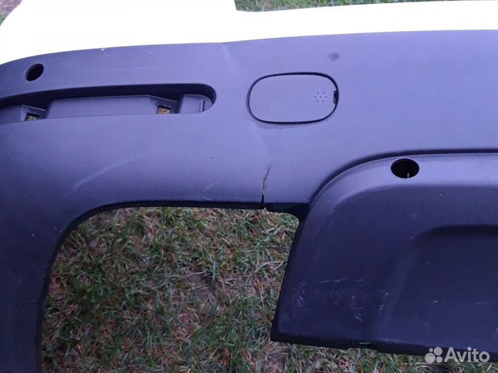 Задний бампер Volkswagen touareg 2009г