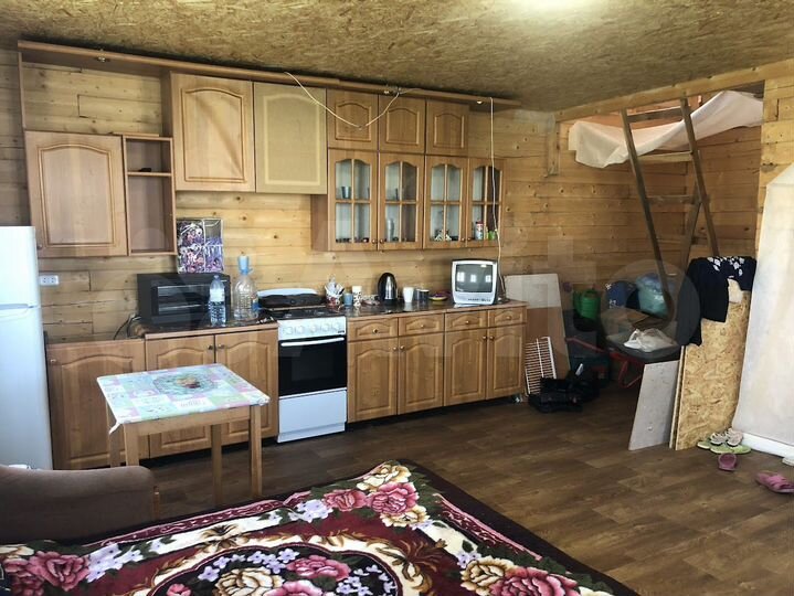 Дом 80 м² на участке 12,2 сот.