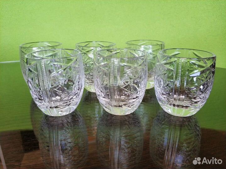 Хрустальные рюмки
