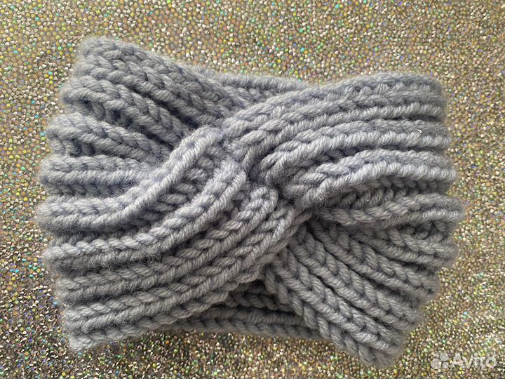 Повязка на голову вязаная