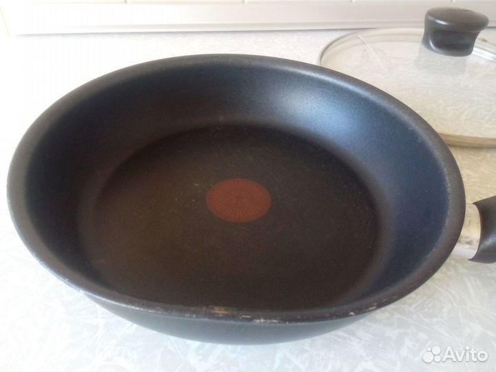 Сковорода с крышкой Tefal Франция
