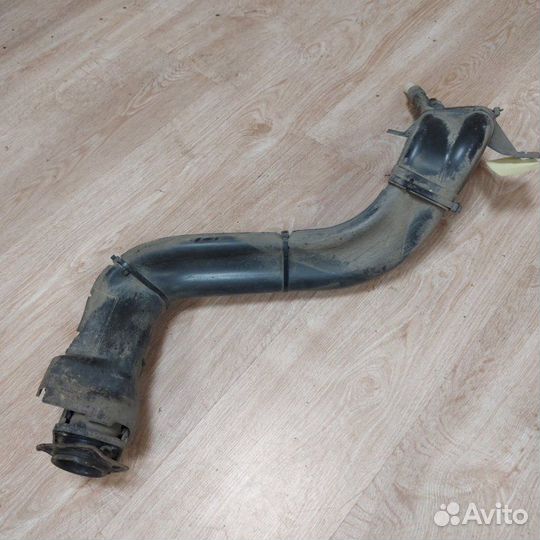 Горловина топливного бака Hyundai Solaris