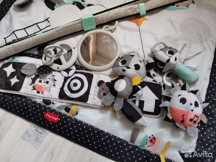 Развивающий коврик tiny love день и ночь