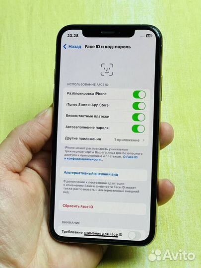 iPhone Xs, 64 ГБ