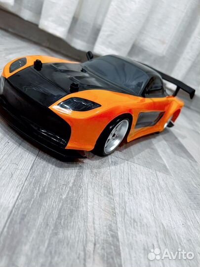 Машинка для дрифта 1 10